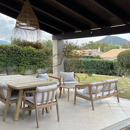 Villa Bouganville Cala Sinzias カスティアーダス エクステリア 写真