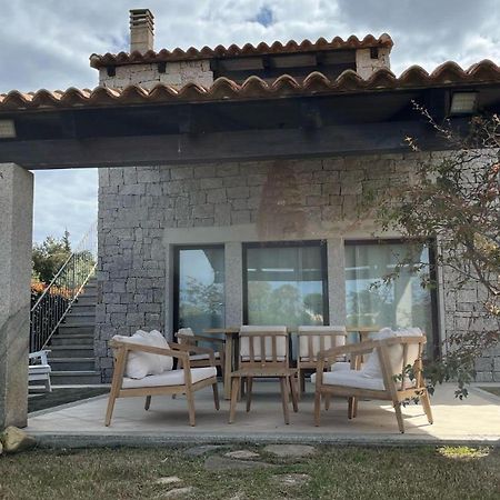 Villa Bouganville Cala Sinzias カスティアーダス エクステリア 写真