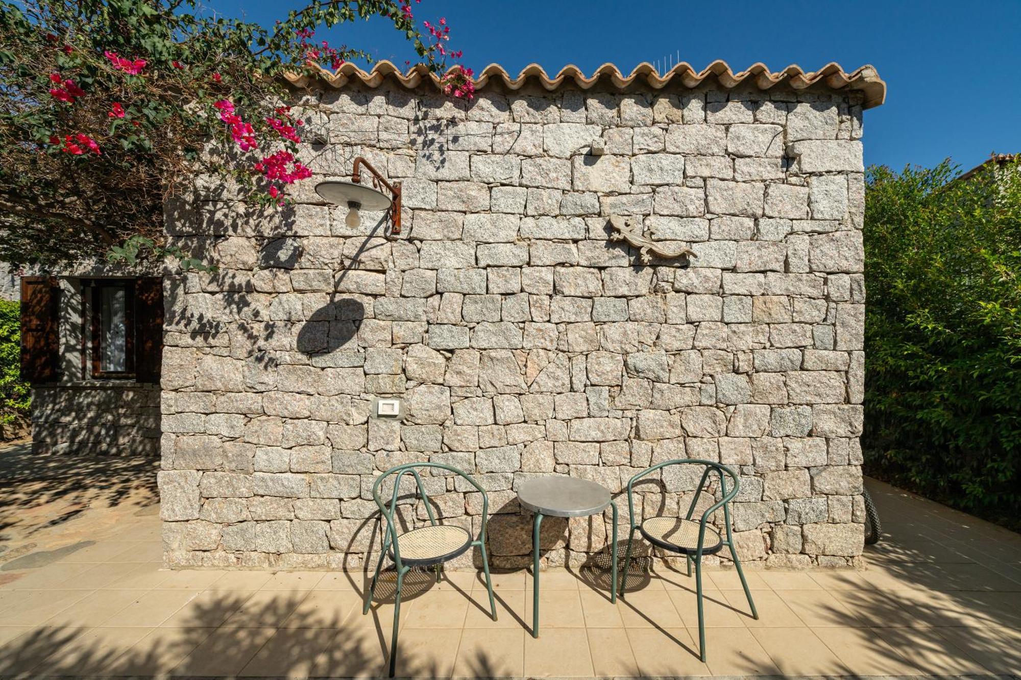 Villa Bouganville Cala Sinzias カスティアーダス エクステリア 写真