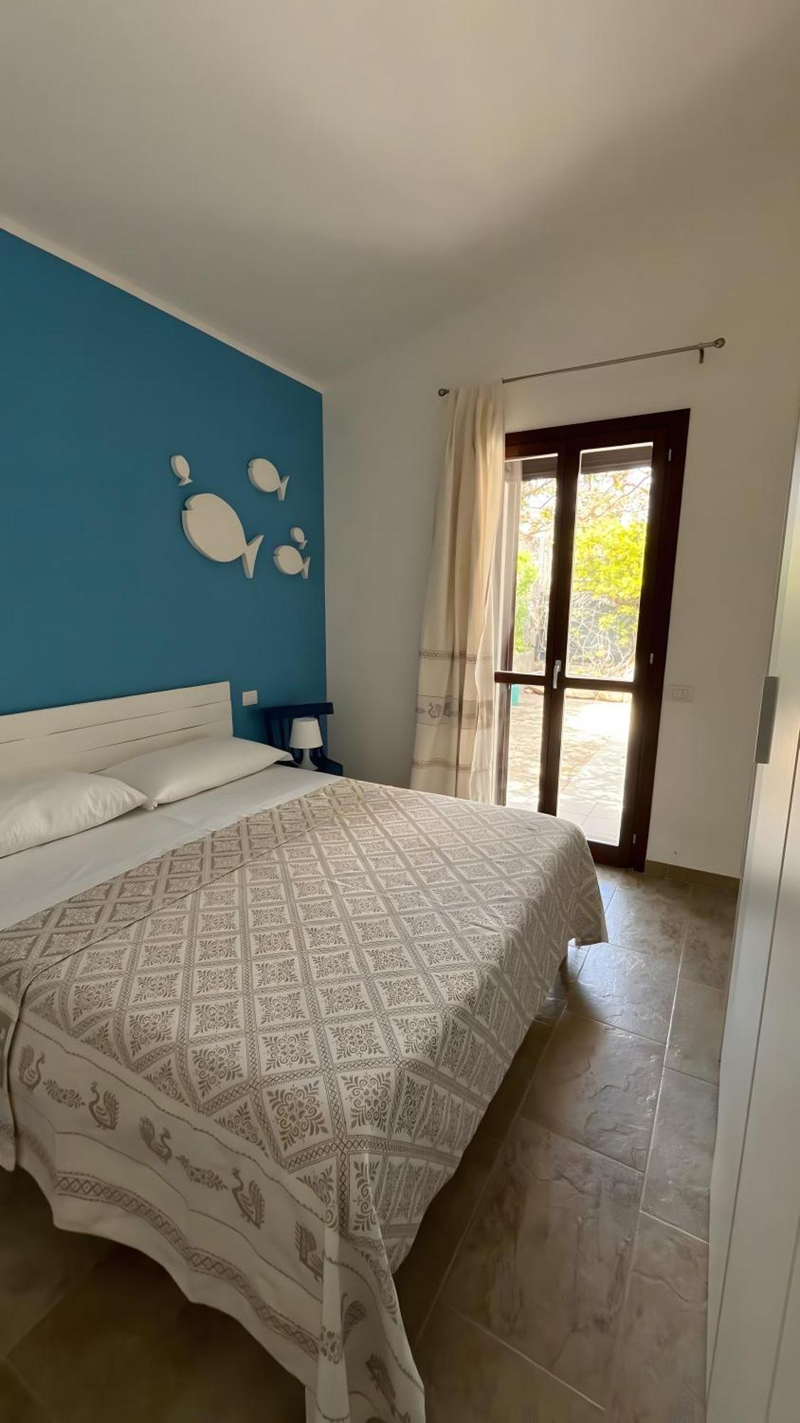 Villa Bouganville Cala Sinzias カスティアーダス エクステリア 写真